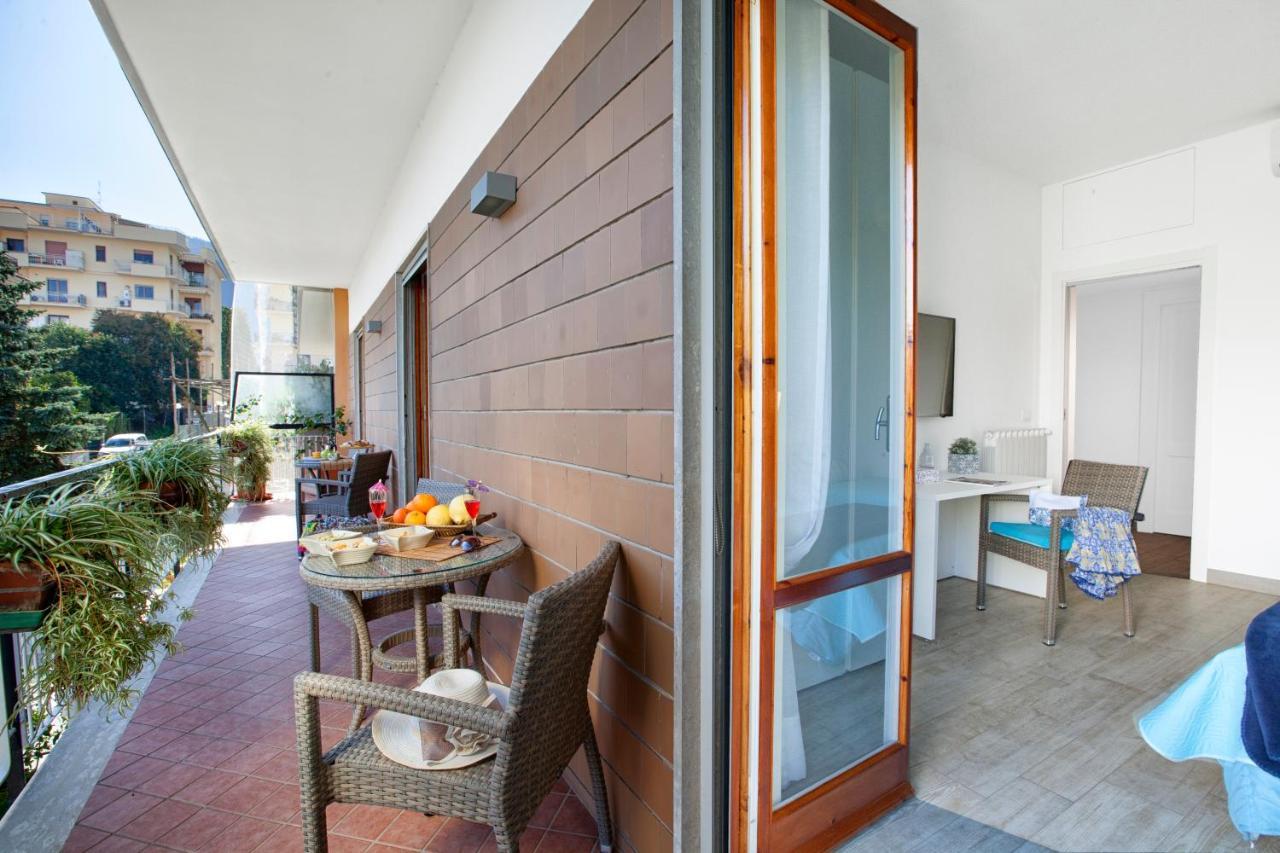 Estate4Home - Casa Rosangela Σορέντο Εξωτερικό φωτογραφία